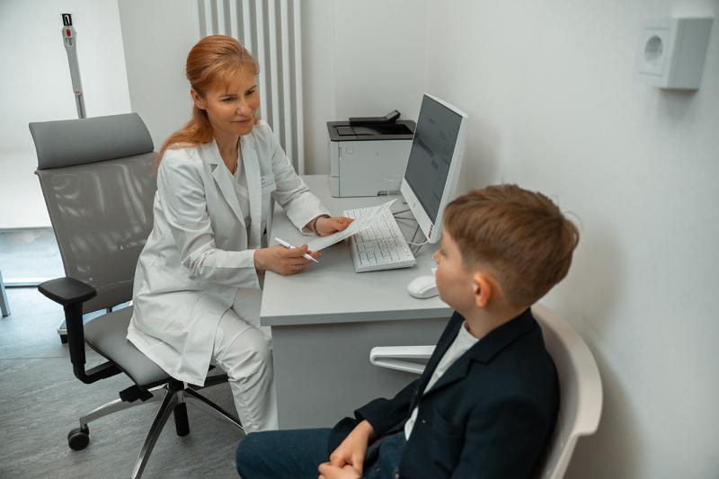 В каких случаях ребенку нужна консультация эндокринолога?